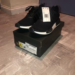 ADIDAS NMD R1 sz 4.5, 5, 6